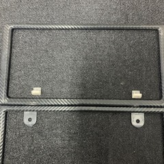 カーボン調ナンバーフレームの画像