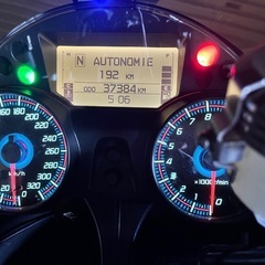大型バイクカワサキzzr1400の画像