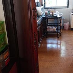 【早勝ち！！】立派なテーブルの画像