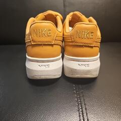 スニーカー(エアーフォース1)の画像
