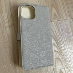 iPhone13 手帳型ケースの画像