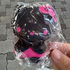 ハローキティ ぬいぐるみボールチェーン② ガチャガチャ ピンク＆ブラックの画像