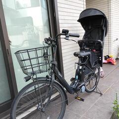 子供用の前に付ける椅子の画像