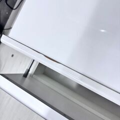  24807  2枚ガラス扉キッチンボード　幅140㎝　ソフトクローズ 松田家具   ◆大阪市内・東大阪市他 6,000円以上ご購入で無料配達いたします！◆ ※高槻・枚方方面◆西宮・尼崎方面◆生駒方面　それぞれ条件付き無料配送あり！            の画像