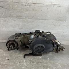SUZUKI アドレスV100 CE13A エンジン スズキ [Y-250730-1]の画像