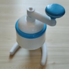 手動式かき氷器の画像