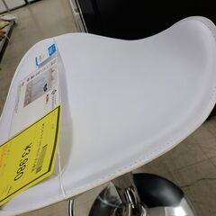 J1190　【リユースのサカイ柏店】　ぽん家具　カウンターチェア　CHR100076　ホワイト　クリーニング済み　　参考価格6,580円の画像