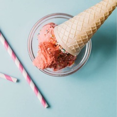 🉐最終値下げ🉐アイスクリームメーカー🍨たっぷり作れて大喜び👦👧お家がアイスクリーム屋さんに✨🍨🧸🧊✨どこにも行かなくても幸せ♥️果物入れたり、焼き芋入れたり♥️の画像