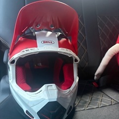 bell ヘルメットの画像