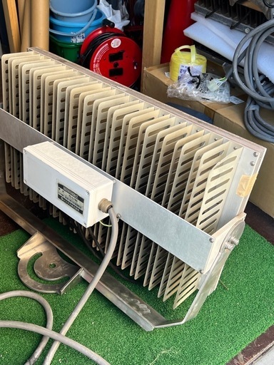 超レア！大型1kw LED投光器！✖️3台有り！