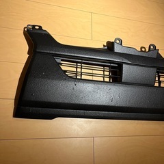 【ハイエース】フロントグリルの画像