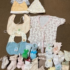 ベビー服&手袋&靴下＆帽子の画像