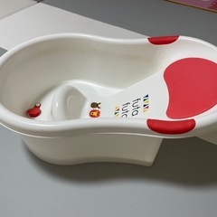 ベビーバス　futafutaの画像