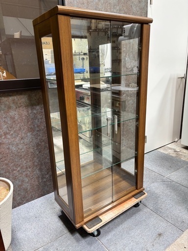 飾り棚 ガラス 4段