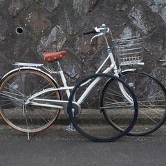 🍀自転車 ロココ ブリジストン  パールホワイト ベルトドライブ オートライト 新品タイヤ付き の画像