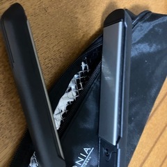 ヘアアイロン SALONIA 袋付き の画像