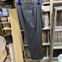 大きいサイズ　アジャスター付きスラックス　グレーストライプ　W110 2本の画像