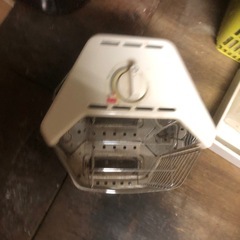 イワタニ　　カセットボンベ　携帯ストーブの画像