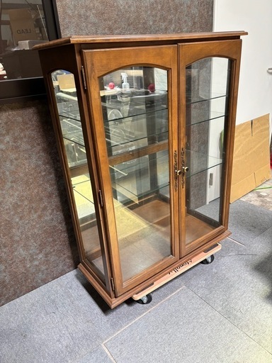 飾り棚 ガラス製 キャビネット