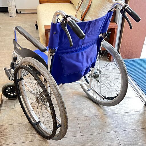 車椅子 介助用 折りたたみ式 ブレーキ/駐車ロック付き NICE WAY★買取帝国 志木店 車椅子 介助用 折りたたみ式 ブレーキ/駐車ロック付き NICE WAY☆買取