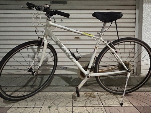 ジャイアントエスケープ　R3 ホワイト　クロスバイク