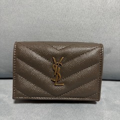 【新品未使用】【超美品】SAINT LAURENT 三つ折り財布 ブラウンの画像