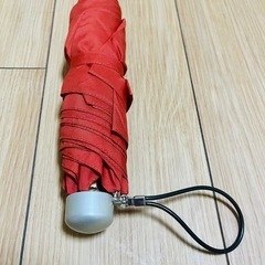 【新品未使用】折りたたみ傘 赤の画像