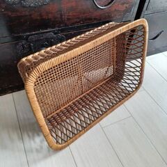 shiturae select ランドリーバスケット カゴ 脱衣カゴ レトロ 古道具の画像
