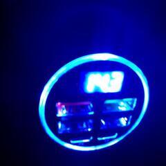 電圧表示　車の ソケット USB 端子の画像