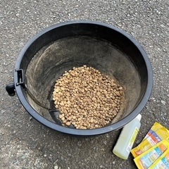 Tetra テトラ じょうろでキレイメダカ鉢 丸30　赤玉土、スタンド付きの画像