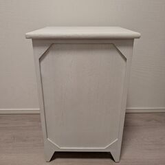 最終値下げ【美品/お洒落】レトロ調のサイドテーブル フレンチ/北欧風の画像