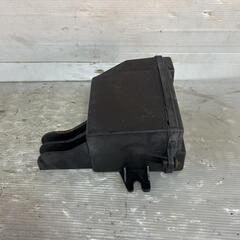 SUZUKI アドレスV100 CE13A バッテリーボックス スズキ [Y-250730-31]の画像