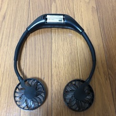 最終お値下げ😊 首に掛けれる扇風機(但し、難あり。コメントご参照ください)の画像