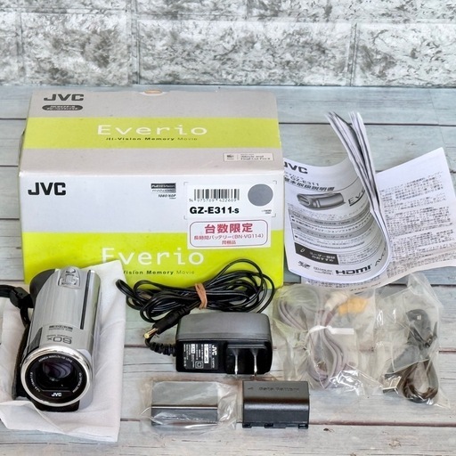 Victor・JVC「エブリオ」GZ-E311 (maro) 共和のカメラ《デジタル