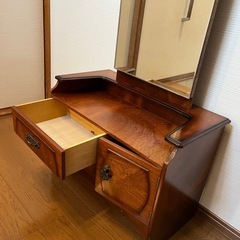 鏡台の画像