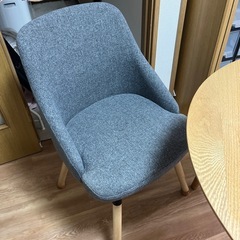 大塚家具　直径90cm ダイニングテーブルの画像