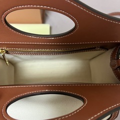 BURBERRYショルダーバッグの画像