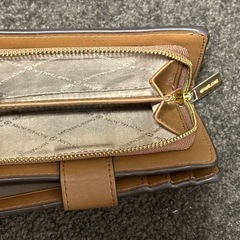 MICHEAL KORS 二つ折り財布 の画像