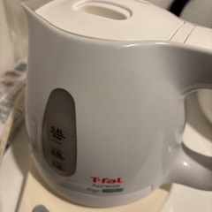 電気ポットの画像