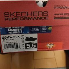 SKECHERS　レディースシューズ 22.5センチの画像