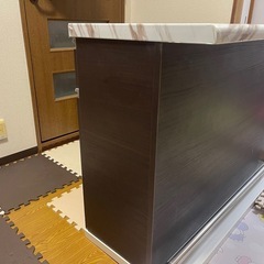 
カウンターテーブルの画像