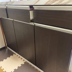 
カウンターテーブルの画像