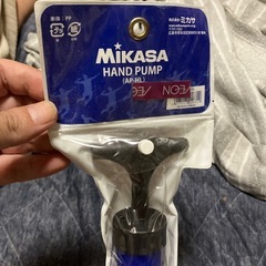バスケットボールSPALDING NBA使用 カバー付き空気入れの画像