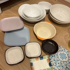 食器の画像