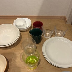食器の画像