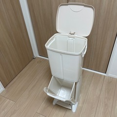 お譲りします。2段ゴミ箱の画像