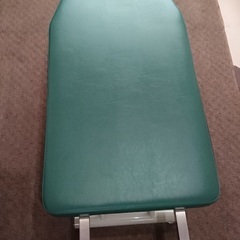マッサージ用ベッドの画像