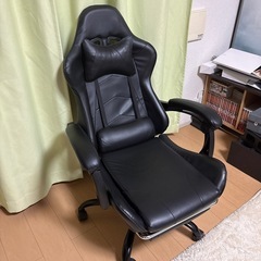 ※取引決定済　リクライニング機能付きゲーミングチェアの画像