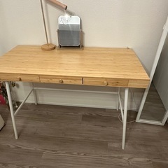 イケア LILLASEN リルオーセン デスク の画像