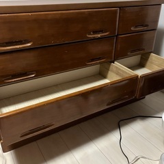 木製和タンスの画像